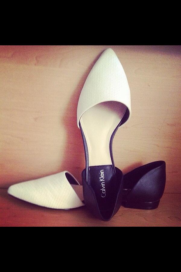 JuthamatbyJem's tweet image. On a shoe hunt for these #calvinklein #pointedflats #shoelove #melbournefashion #shoeporn #ineedthese