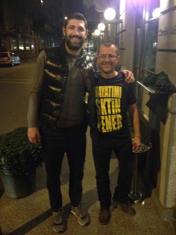 Kaptan da istiyor bir tane. <a href="/alikareli/">KARELI</a> <a href="/GsensoyGuven/">guven</a> <a href="/ztipigil/">Zafer Tipigil</a>