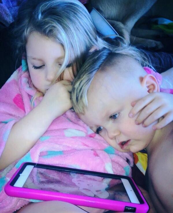 maceyarchie's tweet photo. Cuteness ❤️ http://t.co/Buze3hnniI