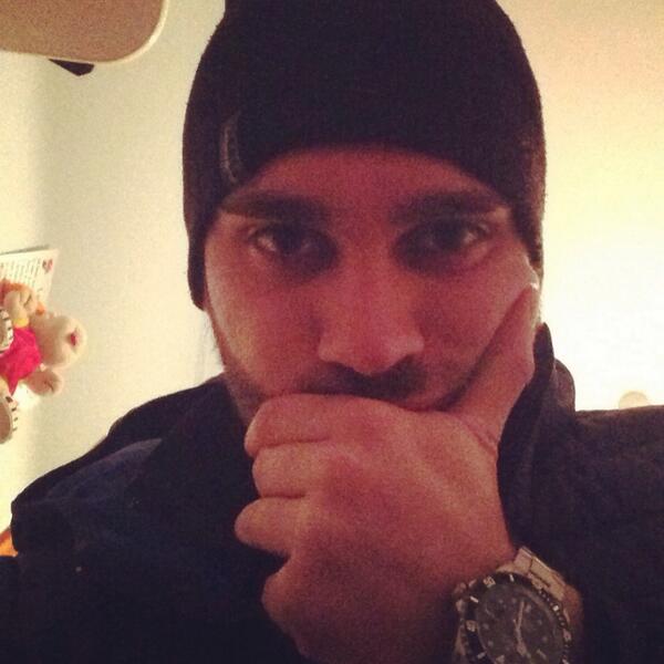 GCortigiano's tweet photo. Buonasera :) http://t.co/IYL0mejx65