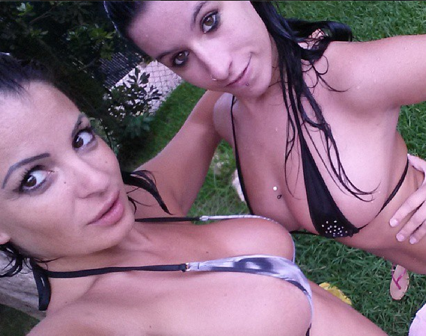 @amandaxes:golfi @Brenda_boopp hecho de menos cuando compart&iacute;amos cama y me met&iacute;as mano mientrs dorm&iacute;a<a class="tags" target="_blank" title="On Twitter" href="/?out=eyJ0eXAiOiJKV1QiLCJhbGciOiJIUzUxMiJ9.eyJpYXQiOjE3MjA4NjI1OTUsImlzcyI6InR3cG9ybnN0YXJzLmNvbSIsIm5iZiI6MTcyMDg2MjU5NSwiZXhwIjoxNzUyMzk4NTk1LCJyZWRpcmVjdF91cmwiOiJodHRwczovL3R3aXR0ZXIuY29tL2FtYW5kYXhlcyJ9.77NbSJbMTH8CJMPmT8ncr7GQFuHurUy1xGOA0Sy-37YrbFJt7sI_n_piKdSVmykwJKRnCosJ1HAXnfgVy_68Bw">@amandaxes</a><a class="tags" href="/tag/brenda_boopp">@brenda_boopp</a><a href="/tag/mamadas"class="tags"><span>#mamadas</span></a>