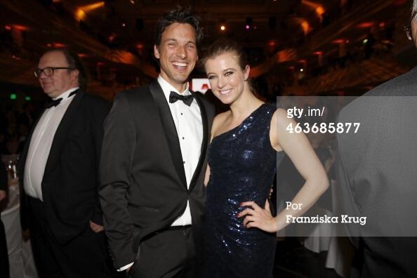 DilanEfron's tweet photo. “@RodriguezSilan: “@ZapatillasFDF: ¡Qué guapos! #floriandavidfitz y #ninaeichinger en los #germanfilmball2014 http://t.co/SQuVLrmwPJ”.”