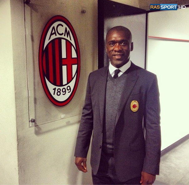 BeXS2A4CIAAEeDD.png:large