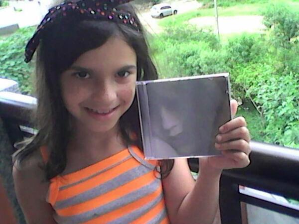 DemiFc__'s tweet photo. #ThaliaGRACIASxElDiscoExclusivoParaBrasil gracia em tu cançãos em português #ThaliaGRACIASxElDiscoExclusivoParaBrasil http://t.co/PC9eADnRXP