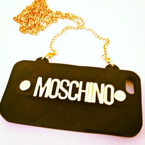 PaireUs's tweet photo. Sometimes your iPhone is the only accessory you need. Dress it up with @Moschino. #iphone #moschino http://t.co/RmRPk6VjIx