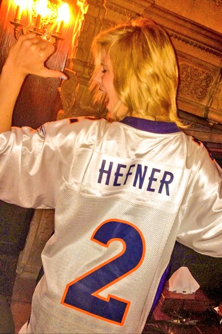 YAAAAA!!!!! THE @Broncos ARE GOING TO THE SUPERBOWL!!!!! ?
@ItsMorganDude @hughhefner @Playboy @JessicaDBentley