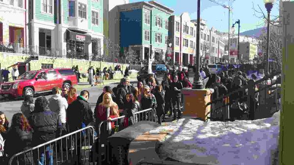BeamanInc's tweet photo. The energy at #sundance2014 is amazing! Thrilled to see all of the people who have come out to support the screening. http://t.co/yC8hhWpD0z