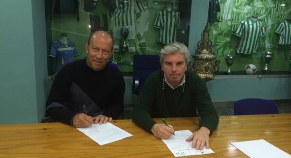 El #Betis hace oficial el fichaje de Gaby Calderón elcorreoweb.es/2014/01/19/cal…