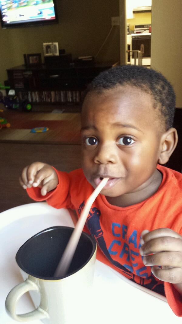 MonfortPeter's tweet photo. @myrlened1 just watching the Patriots vs the Broncos http://t.co/QLNUR7LpuK