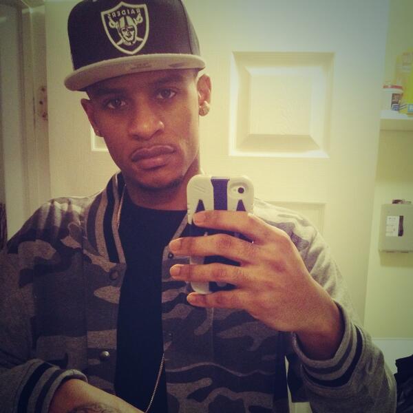 IAmDemar's tweet photo. 😎 http://t.co/boopoKbljr