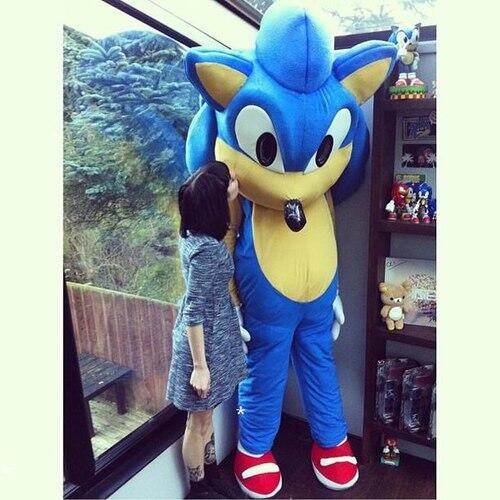 Who needs birthday loving when you have Sonic?