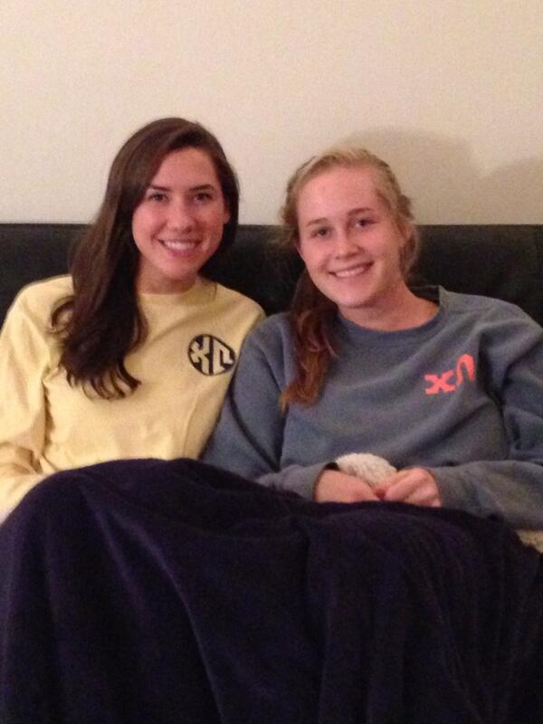 spbless's tweet photo. Lazy Sunday in letter #picsforpoints @e_chuds @Chi_O_Villanova http://t.co/2MsLVCdiVS
