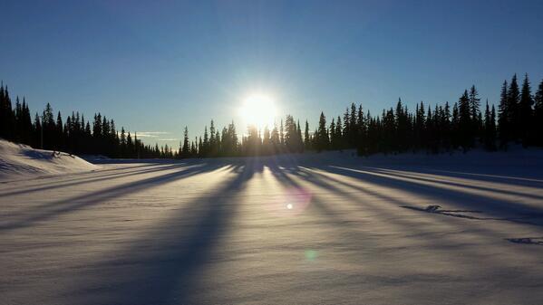 hans_t_m_'s tweet image. Sundown over the lake at powder