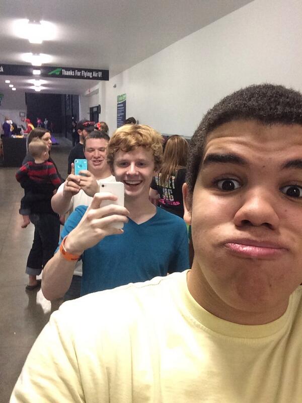 kahootle's tweet photo. Triple Selfie Sunday. 😂 @mikahdunklin @WatermanJoshua http://t.co/21CXeKZFeU