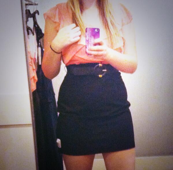 _Awkward_Chick_ tweet picture