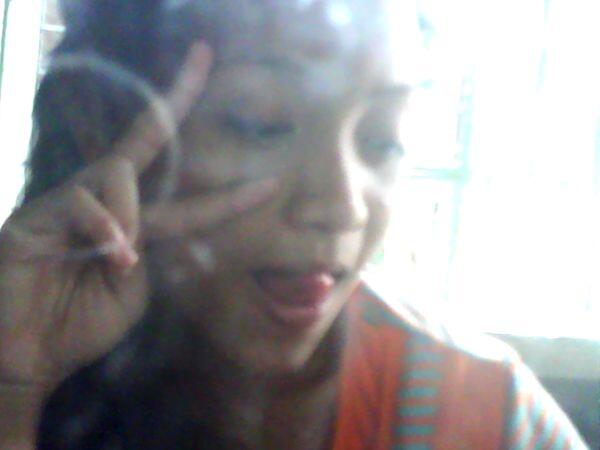 clickonelocca's tweet image. gud morning!!! ♥ #webcamtoy