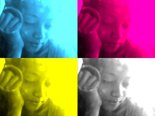 clickonelocca's tweet image. neon lights☺ #webcamtoy