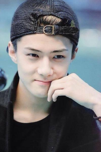 EXO_Wxlf88's tweet photo. Gtg.. Bye.. Sleep well yaaa?? http://t.co/Fq5FYpR6G6