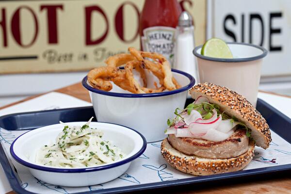 SauceComms's tweet photo. Win dinner for 2 at FISHBone, launching this February! RT this &amp; follow @Scallopdog to enter. http://t.co/ygM0jT8OJm http://t.co/n140anFJkn
