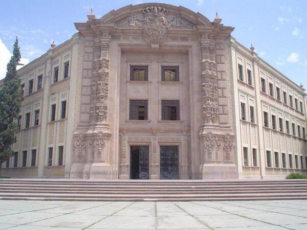 ITSaltillo's tweet photo. #Saltillo A todos Nuestros Estudiantes les deseamos un Buen Inicio de Semestre Ene-Jun 2014 !! http://t.co/m4YPHxw0ld