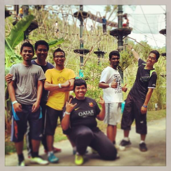 riff_nrg's tweet image. #throwbackyesterday At Escape Park, Teluk Bahang with @emeyctrianz @chelvan2309 @AdzharZandar @warfen12 @hairilolox