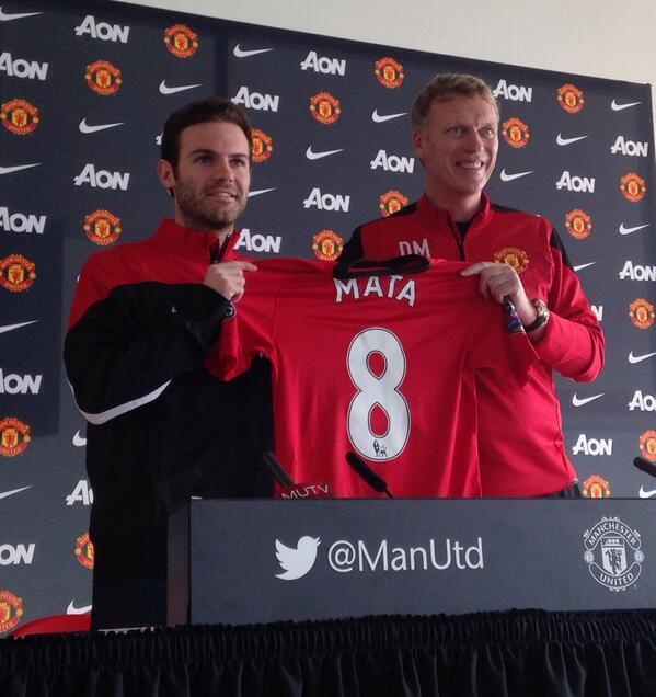 coolnotesix's tweet photo. Juan Mata alongside David Moyes http://t.co/wZNsSf8CFv