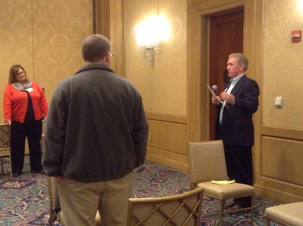 Hugs_careers's tweet image. @MiTalentOrg rep John Redwine introduces the #it talent group to perks of working in #oaklandcounty #oaktech