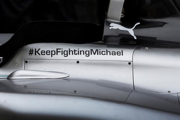 njuancof1's tweet photo. Éste es el mensaje q se podrá leer mañana en el nuevo Mercedes (se presenta a las 8:20 en Jerez). Me sumo al mensaje http://t.co/ZOOJDOwQKV