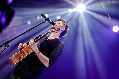 dhiars's tweet image. love this pict "@thescript: You're going through six degrees of separation... #TheScriptFamily #TheScript3 http://t.co/nJ36r91tf8"