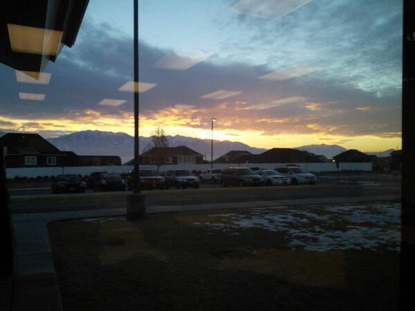 MrEmett's tweet photo. Beautiful view from classroom this morning. http://t.co/t9jkg9Xjj2