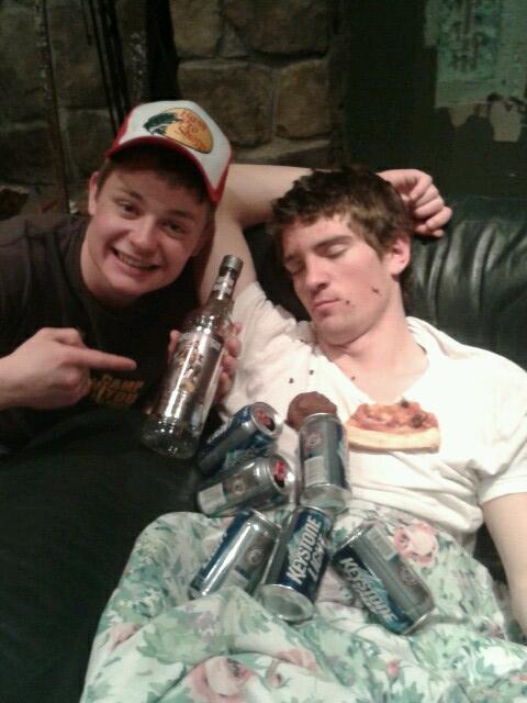 OwenNick10's tweet photo. thank god its a snowday http://t.co/KTzRMZI7Lo
