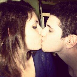 lauraonflying's tweet photo. @juanvk93 te amooo mi niño!! 9 meses yaa  :3:3 http://t.co/W5TfwpZBeY