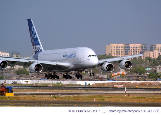 Airbus's tweet photo. Great news! The Indian Ministry of Civil Aviation has approved #A380 operations in India http://t.co/FVtfGqmlmb http://t.co/RE3Zwtt2Sh