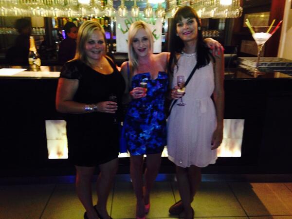 melysb88's tweet photo. #engagement #party #friends #love @Alexis_sirakis @KristiHugo1 http://t.co/6ATc78UHm9