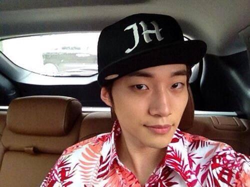 Minz_HT's tweet photo. จุนโฮ จะเป็นแขกรับเชิญ Running Man Special ฉลองวันตรุษจีน ออกอากาศวันที่ 30 มกราคมนี้ ทางช่อง SBS 
Cr. @Lady_Kiekie http://t.co/htoOjJNf4A