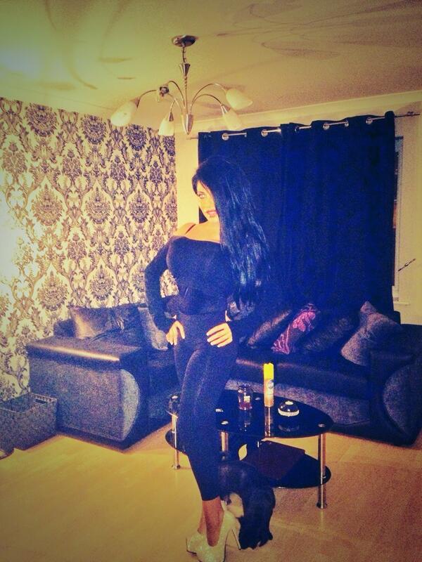 Tiaclegg's tweet image. #Inked_Goddess #inked #NutsMagicMonday #nuts #ZooRealGirls