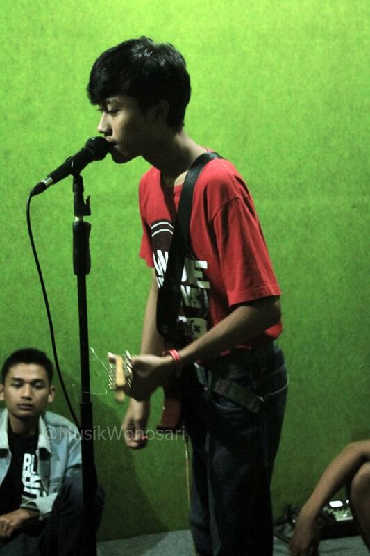 Suwun om :) "<a href="/musikwonosari/">Musik Wonosari</a>: <a href="/piLOheRo_/">HANAFI FAJAR</a> | <a href="/aftrsck/">AFTER SICK (ReBorn)</a>  #NgejamBareng <a href="/hairockyjelly/">Rocky Jelly</a> "