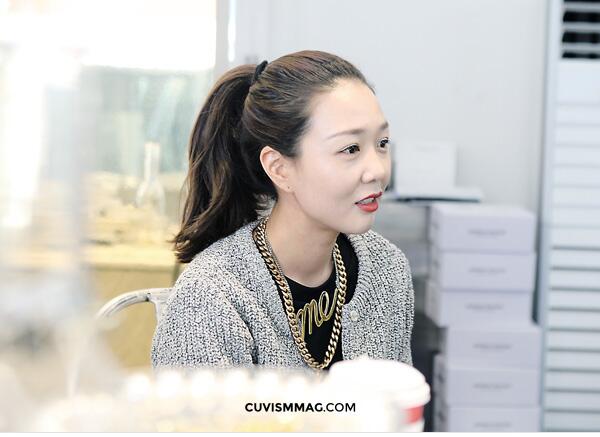 cuvismmag's tweet photo. ‘여친들의 로망’으로 불리는 액세서리 레이블 '먼데이 에디션(@mondayedition7)'의 헤드 디렉터 김사라를 지금 만나보세요! http://t.co/9lDqbG7Zuz http://t.co/3gxoAsboQa