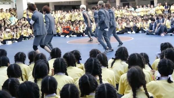 RubyRainnie's tweet image. มีป้ายเชียร์ด้วยยย #Milleniumboy ❤️❤️ #คิดถึงชิหายเลย