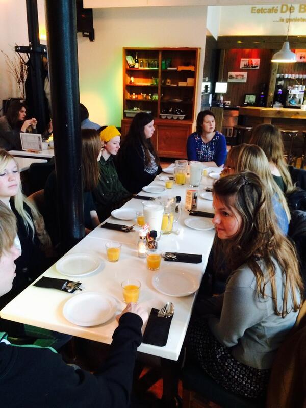 Met 2e jaars Design &amp; Styling dagje <a href="/GOOIdesign/">GOOIdesignfabriek</a> op de kop zetten <a href="/deBlokhuispoort/">Blokhuispoort</a> en lekker lunchen in <a href="/CafeDeBak/">Cafe De Bak</a>