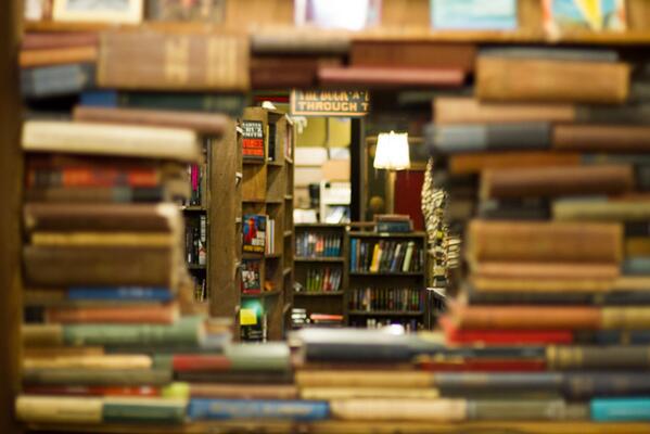 TheGrannyGirls's tweet photo. Amanda explores the Last Bookstore &amp; talks about a personal fear on the blog today. http://t.co/jioWrwSZSx http://t.co/a79JBFC4DE