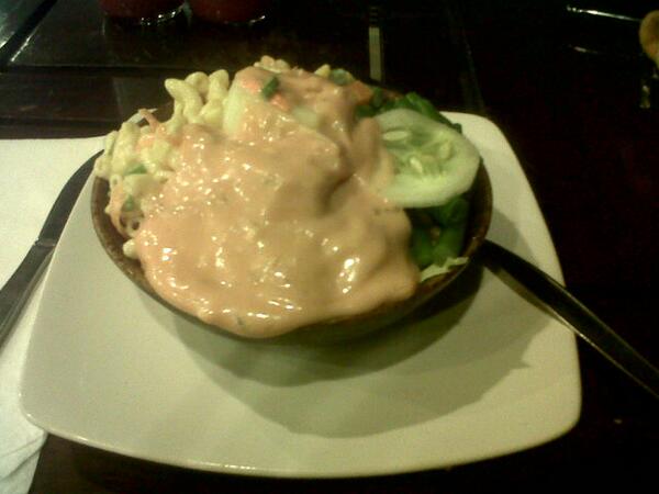 ithull's tweet photo. Salad http://t.co/46s6YCNrtQ