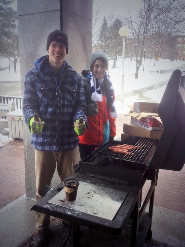 unbeus's tweet image. BARBECUE!! #engweek