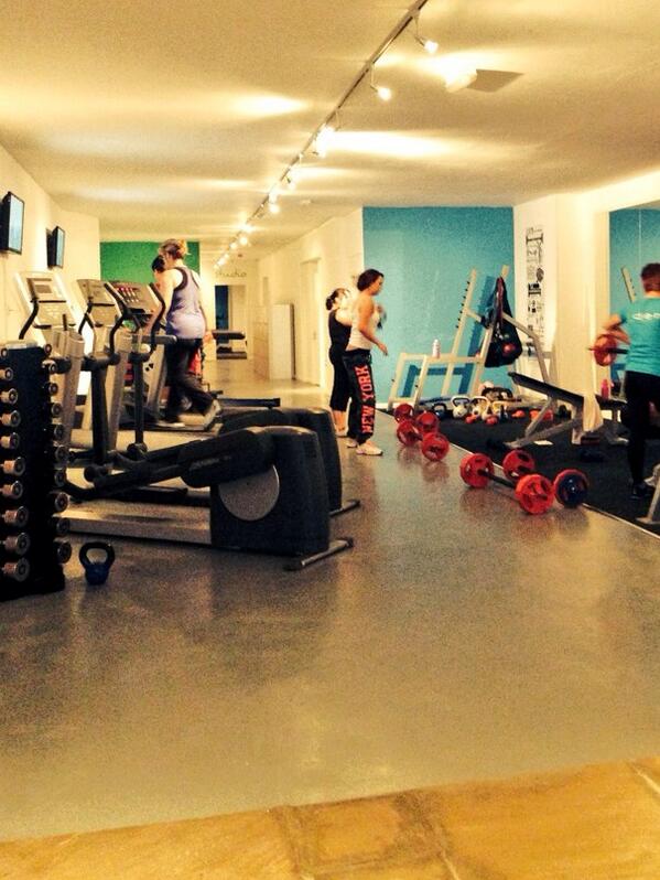 TopflightEden's tweet photo. Mid afternoon training at Eden :). Please call 01934 414 588 for membership and class information. http://t.co/dHymfFyWvR