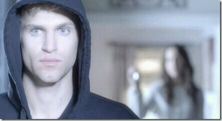 misturadefandom's tweet image. Quando sua mãe te pega acordado de madrugada é tipo...