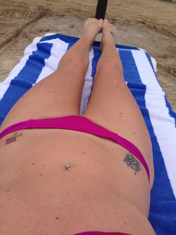 CDN_613's tweet photo. I want to be back here. Happy #mindthegap Monday :( #ChiveNation @Seblastoff @theCHIVE http://t.co/Nndmlef6Xy