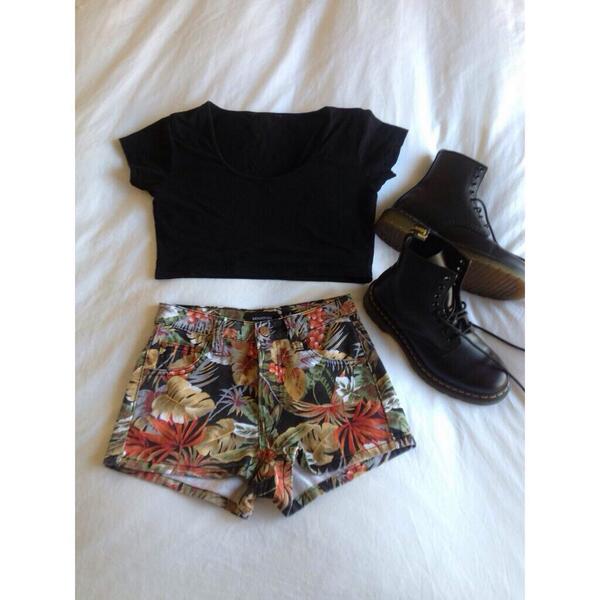 PostBadClothes_ tweet picture