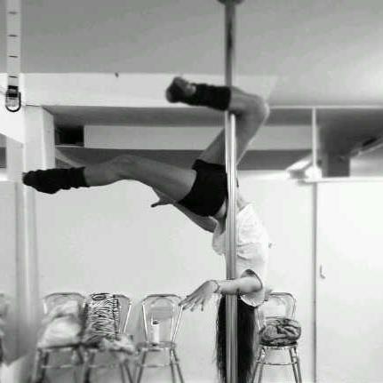 PoleDanceManiza's tweet photo. http://t.co/d4HwwGx3Bk