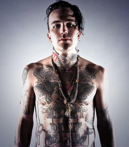 benzos96's tweet image. This bloke is fucking amazing. Come to ireland soon please. @Yelawolf