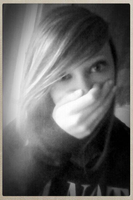 _Jonathan_Drew's tweet image. Mon bébé, la plus parfaite *-* Je t'aime mon cœur ! &amp;lt;3